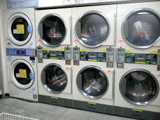 容量8Kgと14Kgのガス乾燥機は短時間で洗濯物が乾燥できます、14Kgの機種には3段階の温度選択機能も付いています
